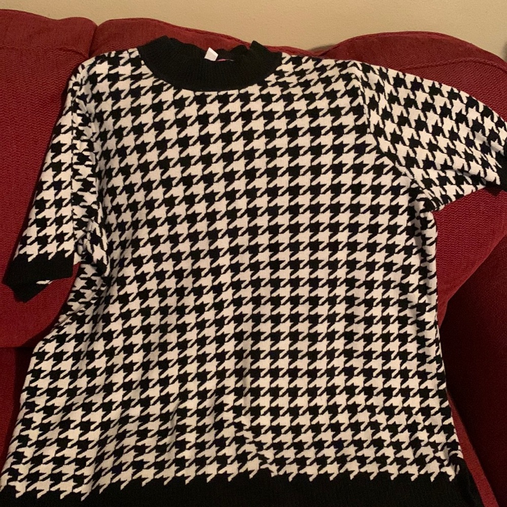 Houndstooth sweater